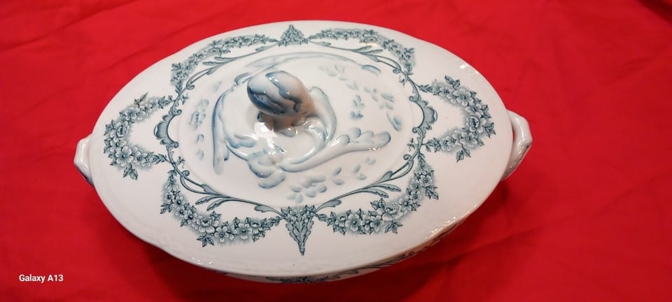 sarreguemines- Soupière avec couvercle Louis XVI Bleue ou legumiers — photo 4