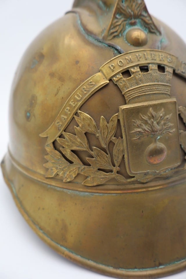 Casque de sapeur-pompier laiton Déservillers J. Duflexis Ste Savine Modèle 1895 — photo 6