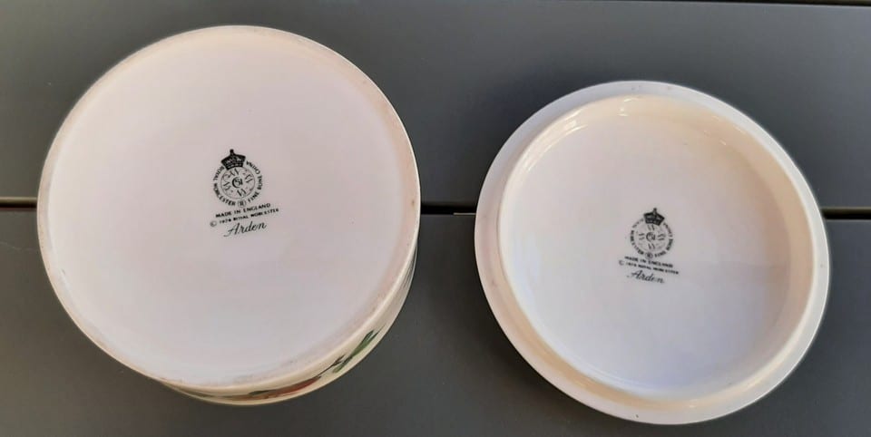 Petite Boite Royal Worchester England 1974 Angleterre ORIGINAL TBE 10 cm — photo 6