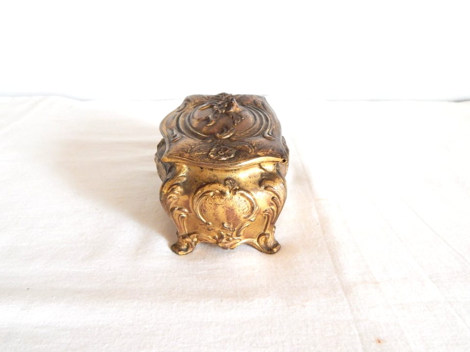 ANCIENNE Boîte Coffret à Bijoux en Métal à Décor FLORAL — photo 3