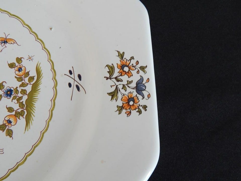 ANCIENNE ASSIETTE Octogonale en Faïence MOUSTIERS Décor MOUSTIERS XVIIIe France — photo 5