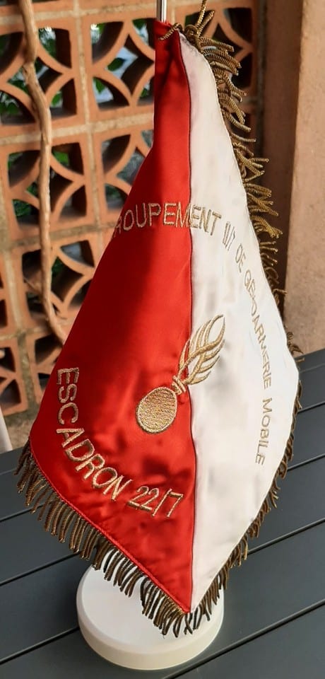 Fanion brodé EGM 22/7 Wissembourg ancien 7° LGM Gendarmerie Mobile ORIGINAL — photo 5