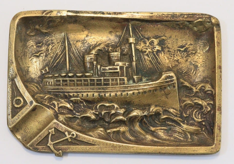Coupelle vide poche cendrier ashtray bronze bateau vapeur tempête paquebot boat
