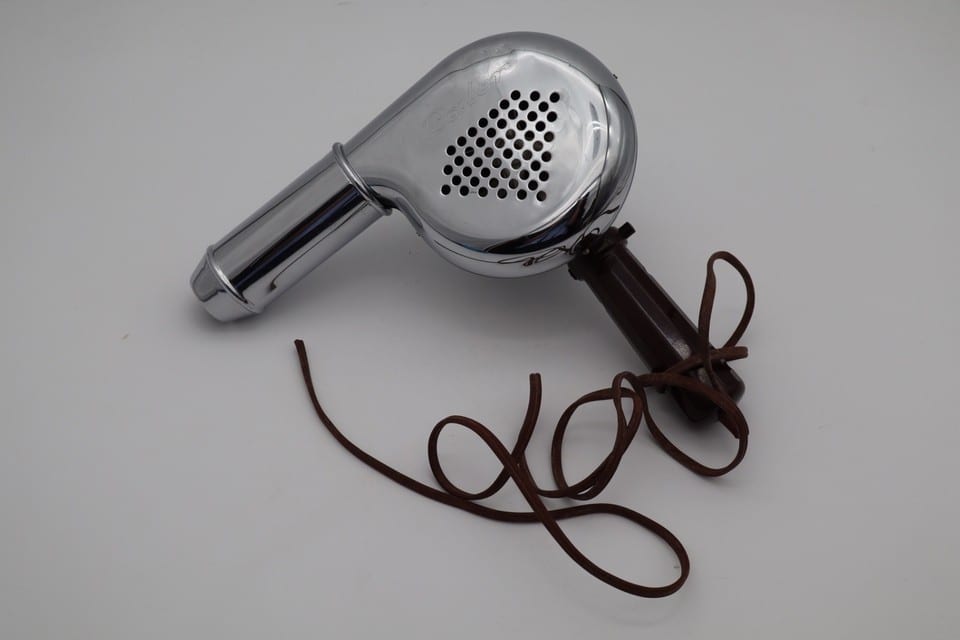 Ancien sèche-cheveux Calor chromé vintage – 300 W – Bakélite – Déco collection — photo 2