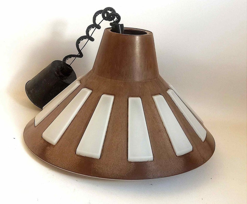 Lustre suspension industrielle monte et baisse Années 70 Diamètre 40 cm — photo 4