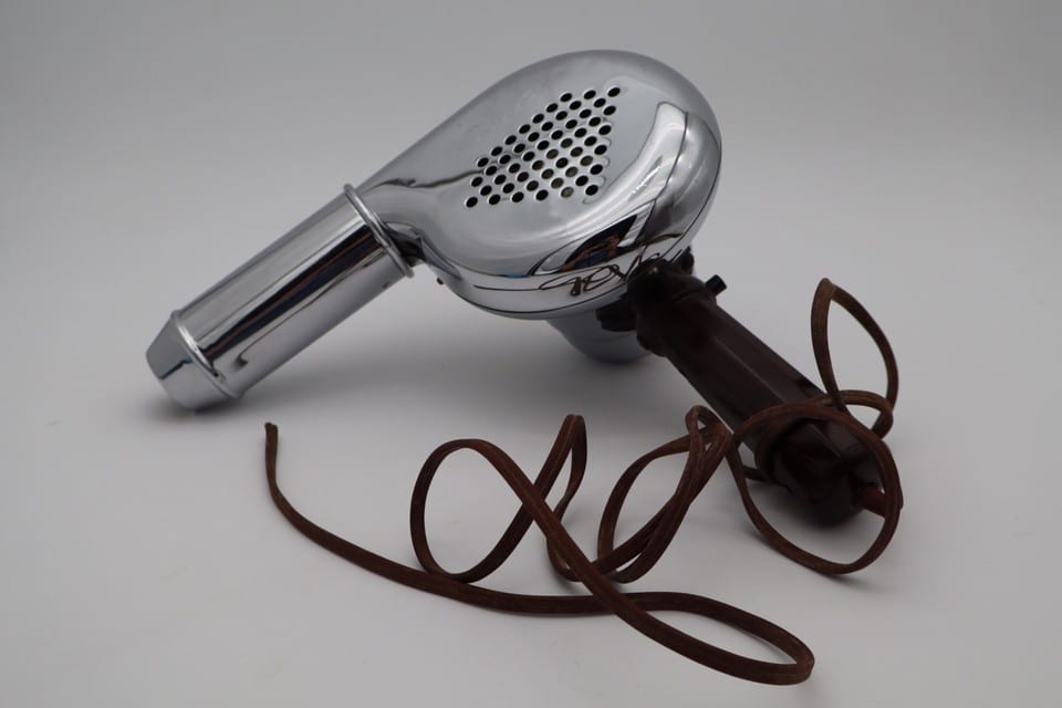 Ancien sèche-cheveux Calor chromé vintage – 300 W – Bakélite – Déco collection — photo 4