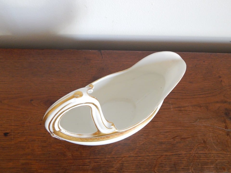 ANCIENNE Saucière Casque PORCELAINE Limoges L. Bernardaud & Cie Liseré Doré — photo 6