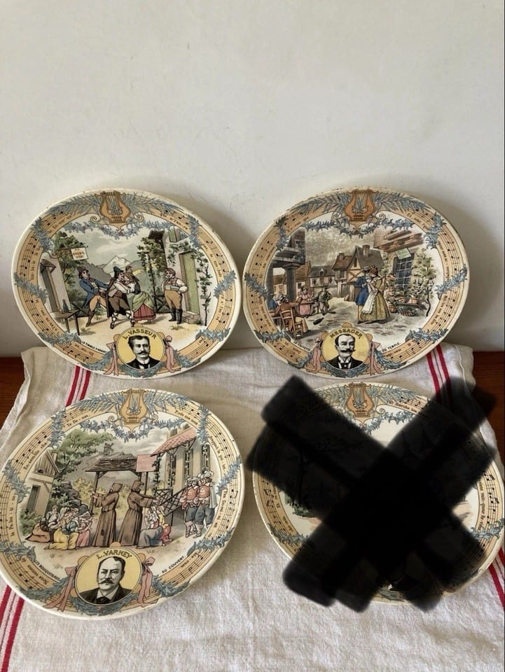 Assiettes terre de fer polychrome Sarreguemines XIXème