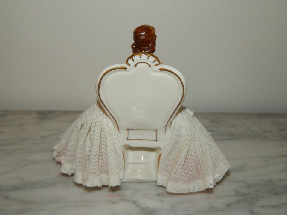 ANCIENNE SCULPTURE en PORCELAINE SAXE DRESDEN Personnage Signée E.Bohne Fils ? — photo 4