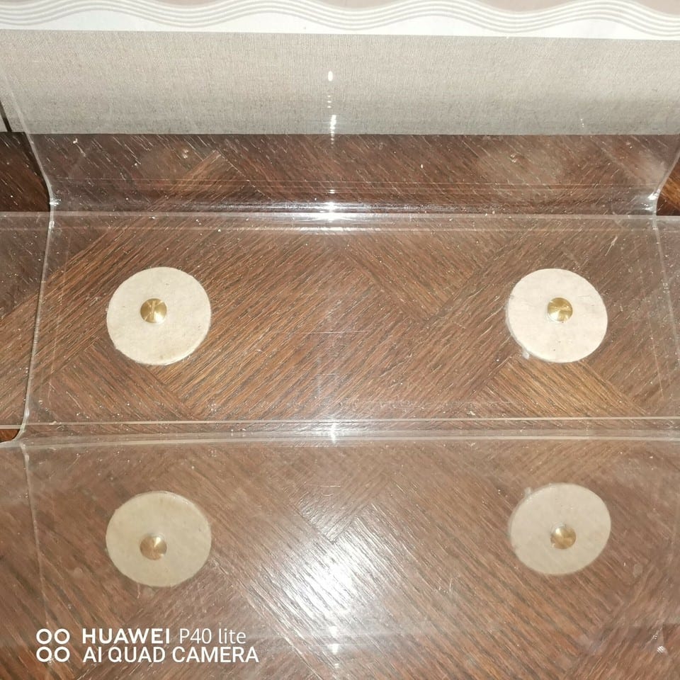 Porte revues en Plexiglas  par David Lange pour Roche et Bobois — photo 6