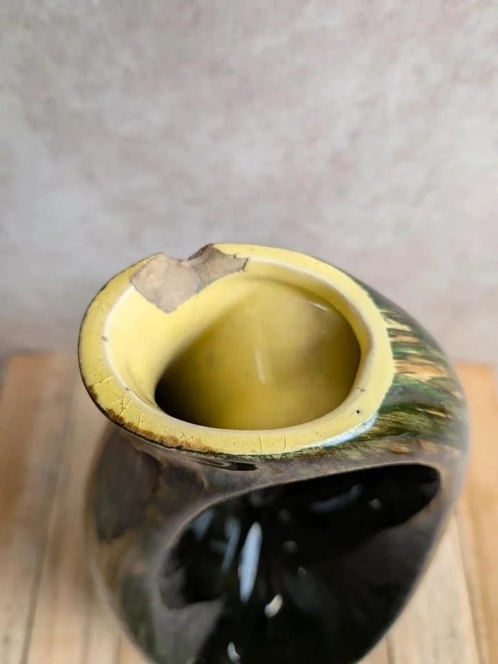 Grand vase pichet Saint-clément – Céramique émaillée verte – Vintage — photo 2