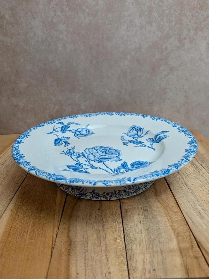 Compotier ancien en terre de fer – Décor de roses bleues – Sur piédouche — photo 2