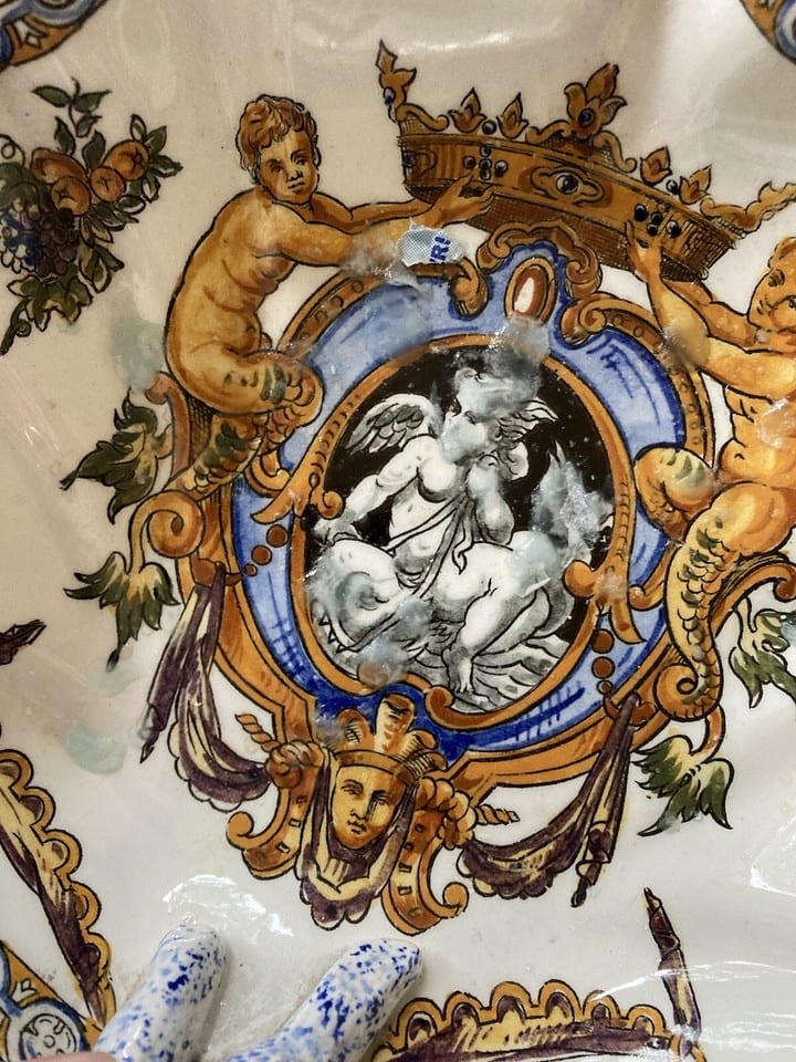 Ancien plat mendiant serviteur en faïence de Gien Renaissance italienne — Foto 5