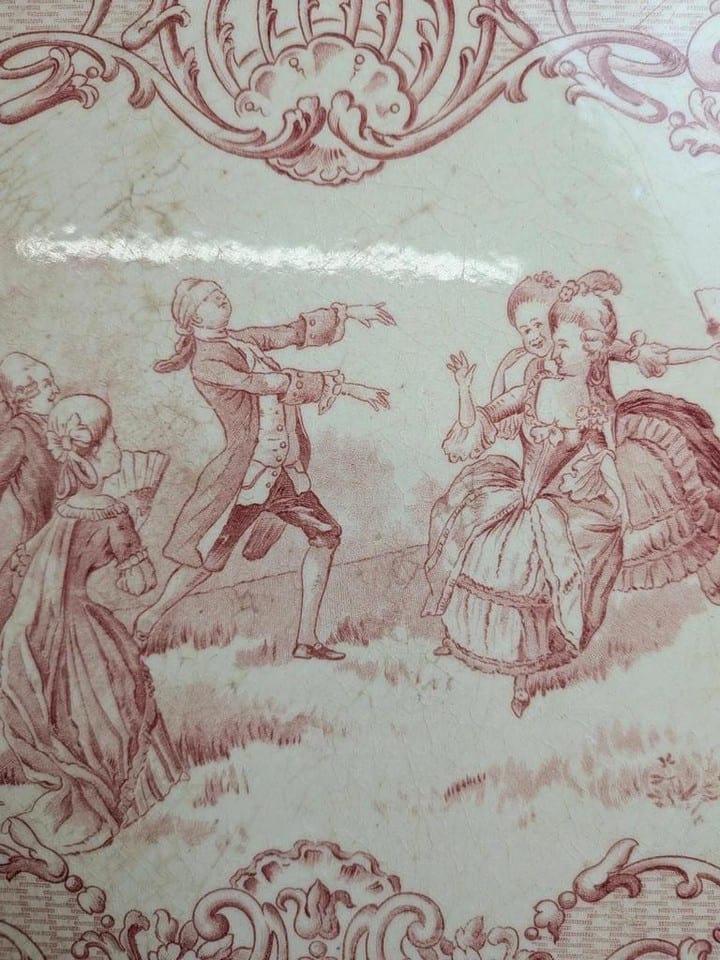 Ancien dessous de plat Gien en terre de fer – Colin-maillard — photo 7