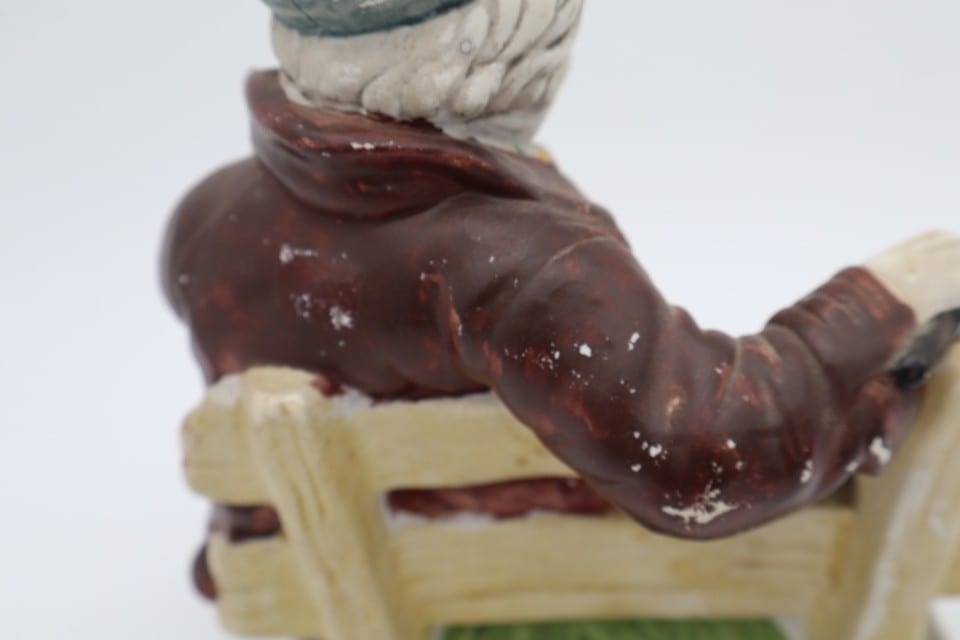 Ancien biscuit de porcelaine polychrome – Peintre sur un banc – vintage — photo 6