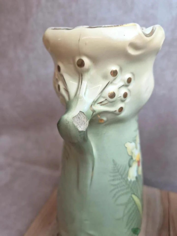 Paire de vases Art Nouveau Gustave de Bruyn – Fives-lille – décor iris – 30 cm — photo 5