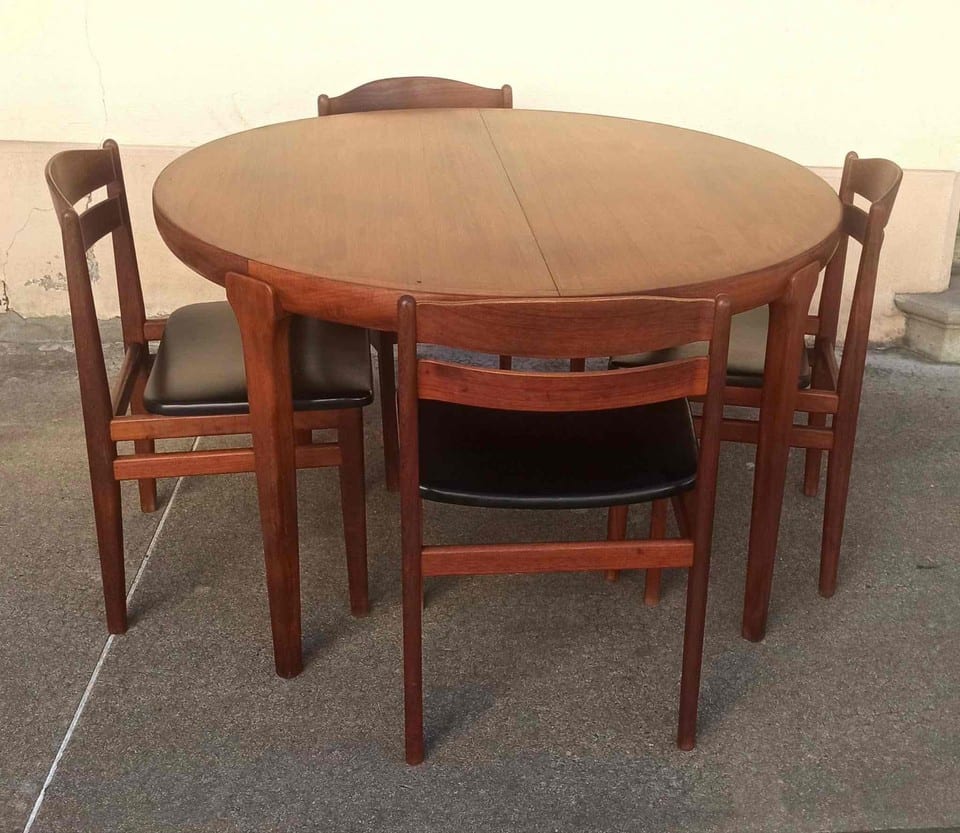 Table teck + 4 chaises de Niels Vodder Design scandinave Années 60