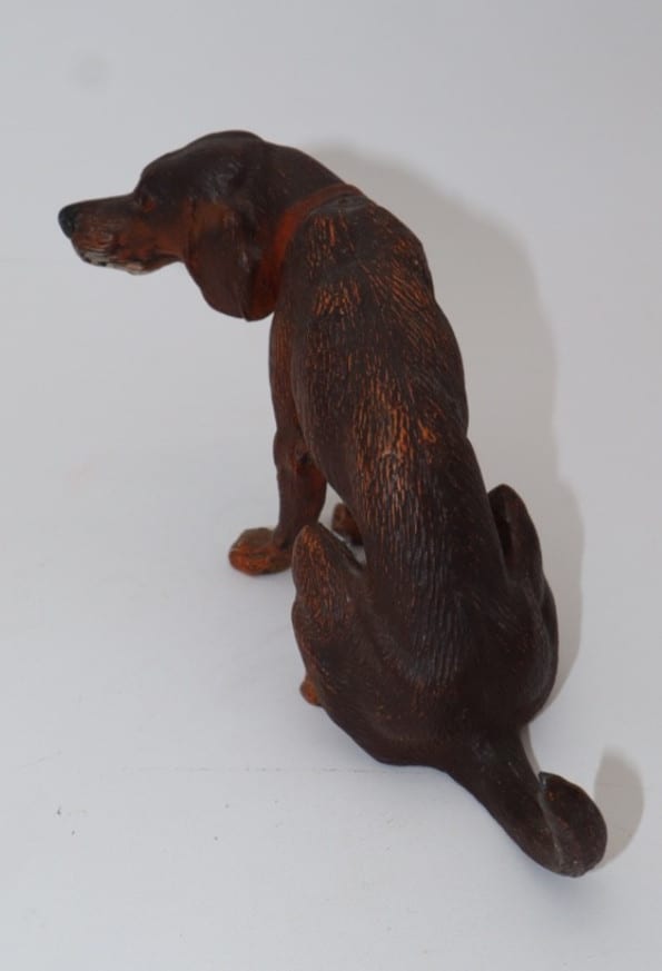 Ancienne statuette chien de chasse assis en régule peint — photo 4