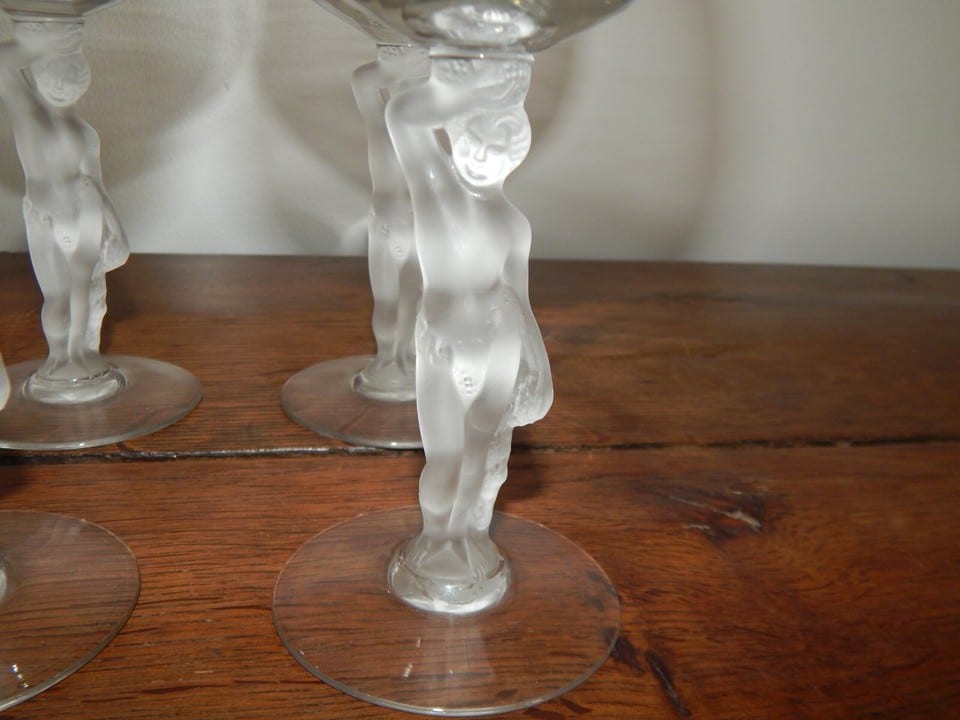 8 SUPERBE ANCIEN Verres à VIN en CRISTAL de BAYEL Bacchus Vénus — photo 3