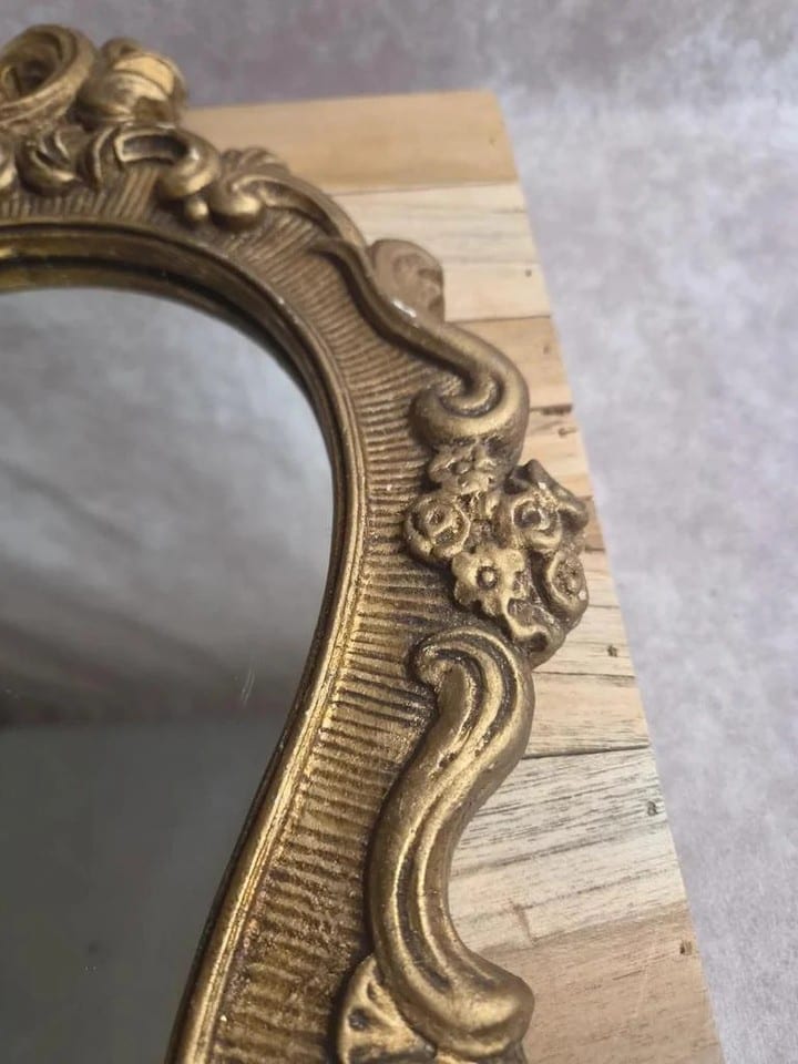 Miroir ancien doré en stuc – style Louis Xv rocaille – 42 cm — photo 3