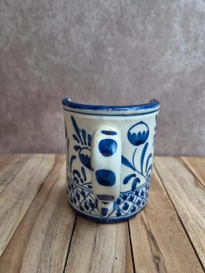 Bougeoir de chambre vintage en faïence bleu et blanc – décor peint main — photo 3