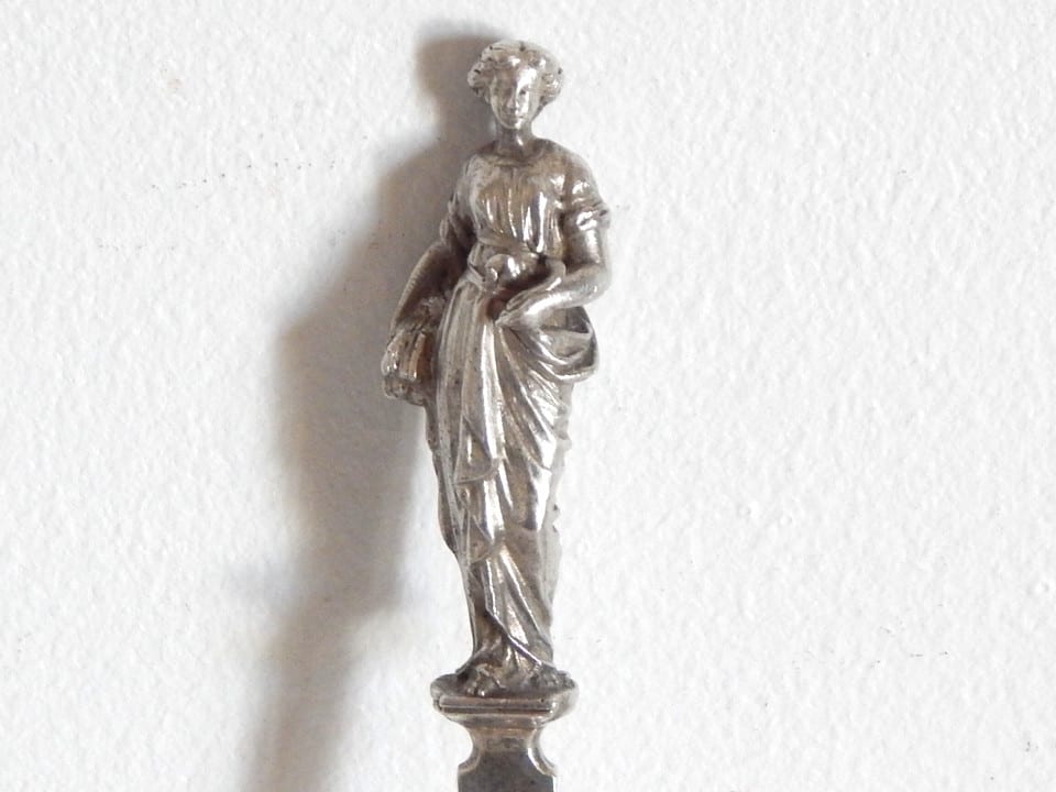 SUPERBE RARE ANCIENNE Louche PUNCH crème ARGENT Décor Déesse de la MOISSON Cérès — photo 3