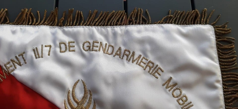 Fanion brodé EGM 22/7 Wissembourg ancien 7° LGM Gendarmerie Mobile ORIGINAL — photo 8