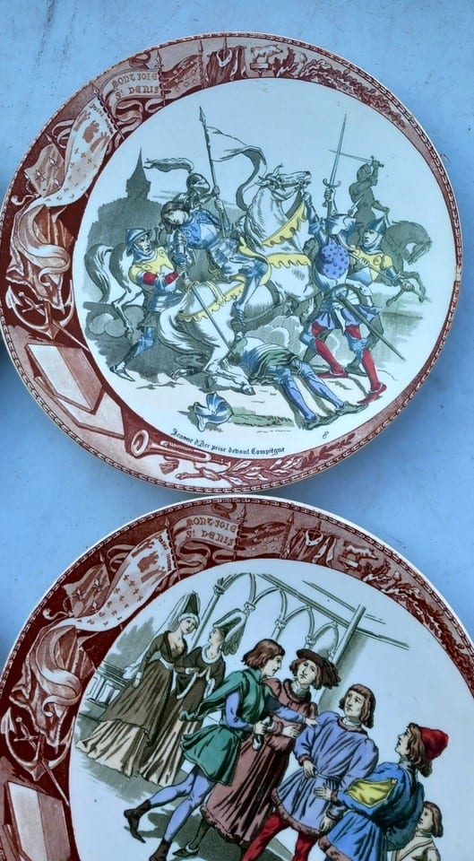 SARREGUEMINES  4 assiettes JEANNE D'ARC — photo 4