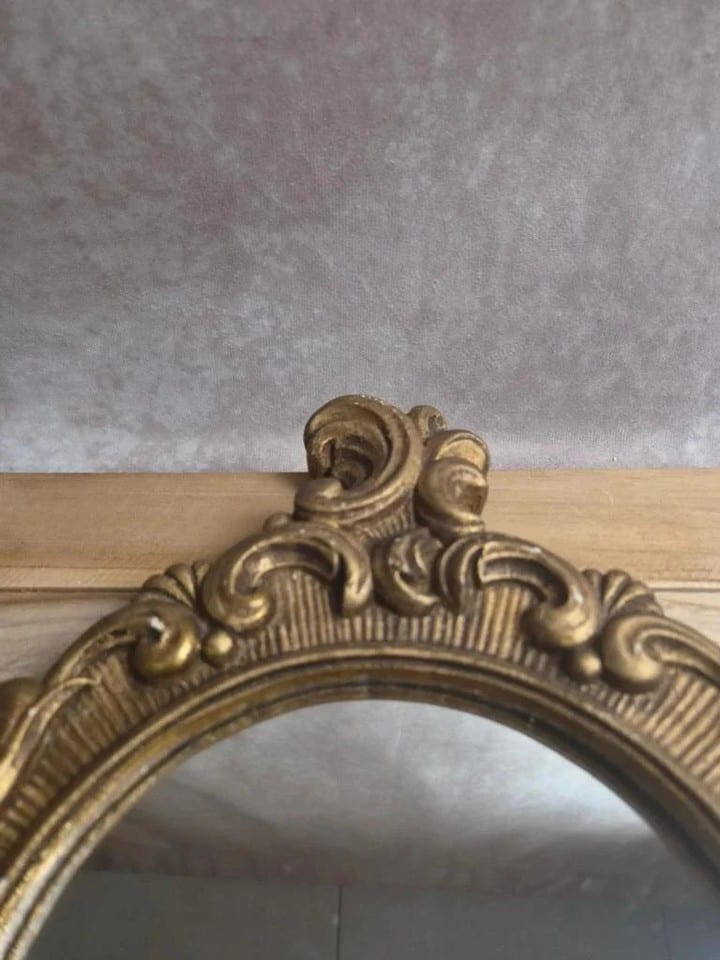 Miroir ancien doré en stuc – style Louis Xv rocaille – 42 cm — photo 2