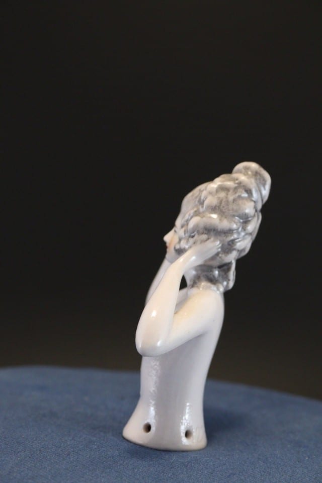 Demi figurine antique half doll germane porcelaine Deutschland femme elegante — Foto 4