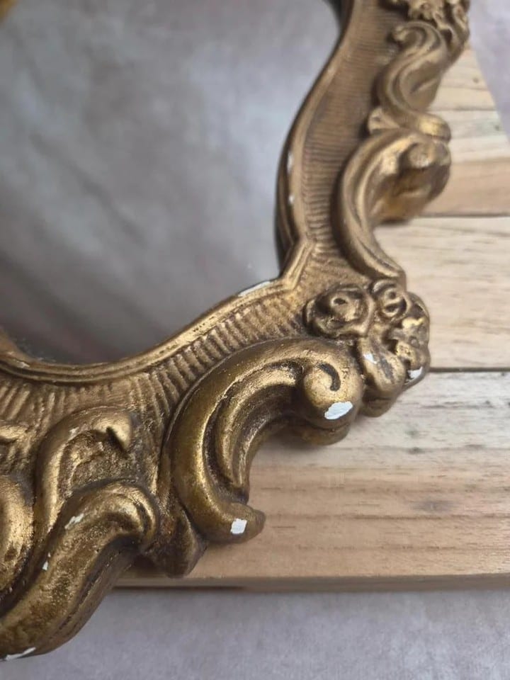 Miroir ancien doré en stuc – style Louis Xv rocaille – 42 cm — photo 4