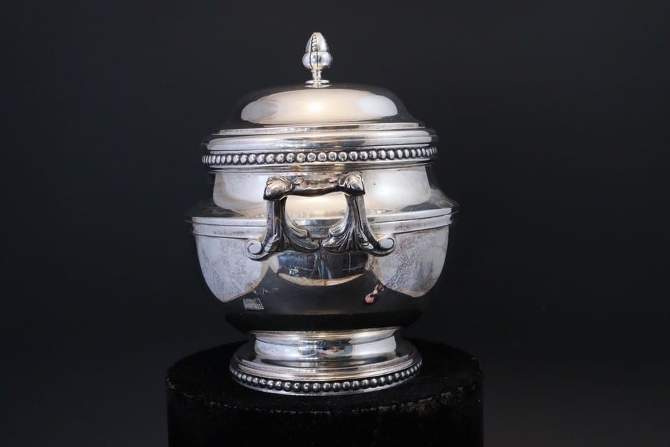 Sucrier couvert ERCUIS métal argenté style Louis XVI perles gland — photo 3