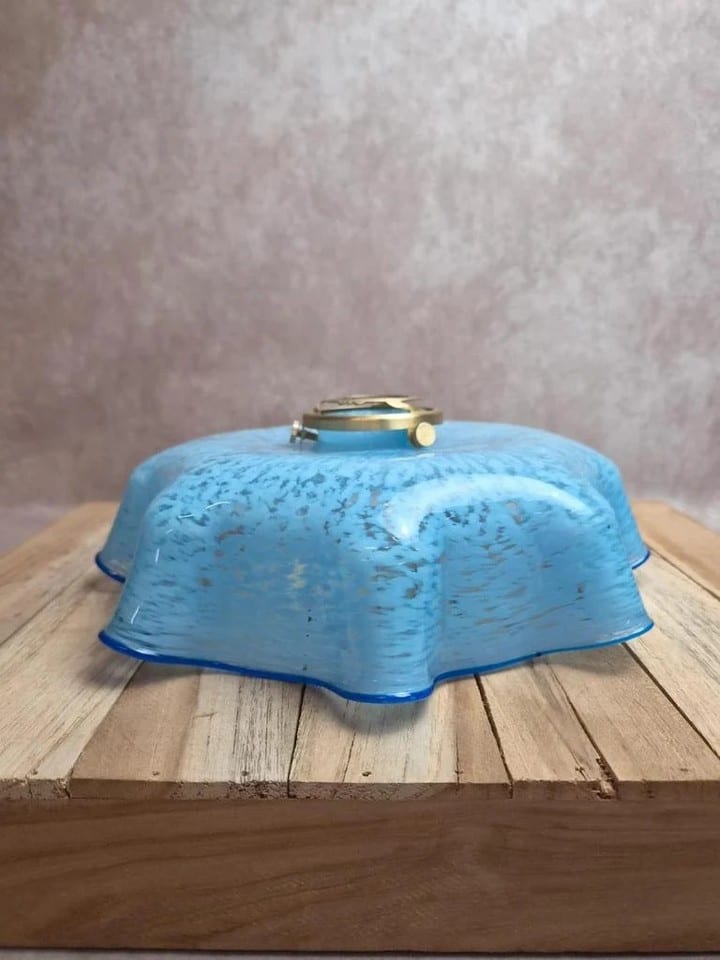 Abat-jour ancien en verre moucheté bleu et blanc – Bord ondulé – Vintage — photo 2