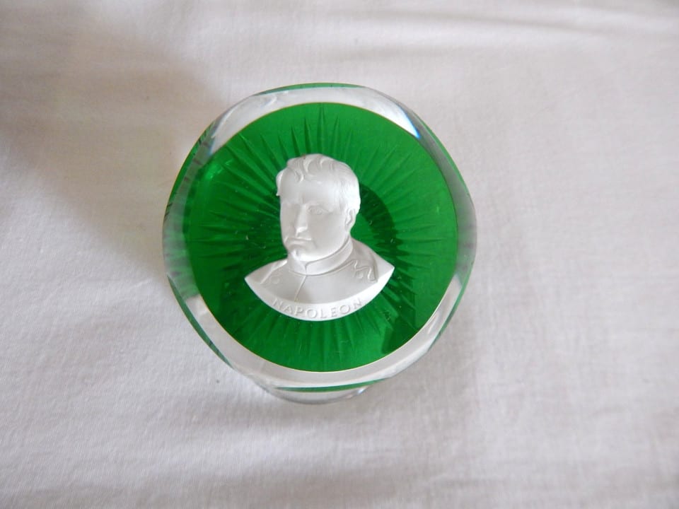 ANCIEN Camée  Presse-papier en CRISTAL BACCARAT " Napoléon I " Signé — photo 2