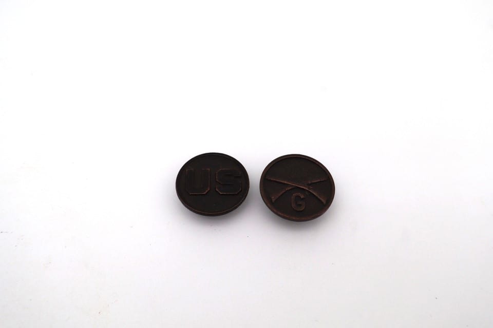 Lot de 2 boutons militaires US – Infanterie – WW2 — photo 2