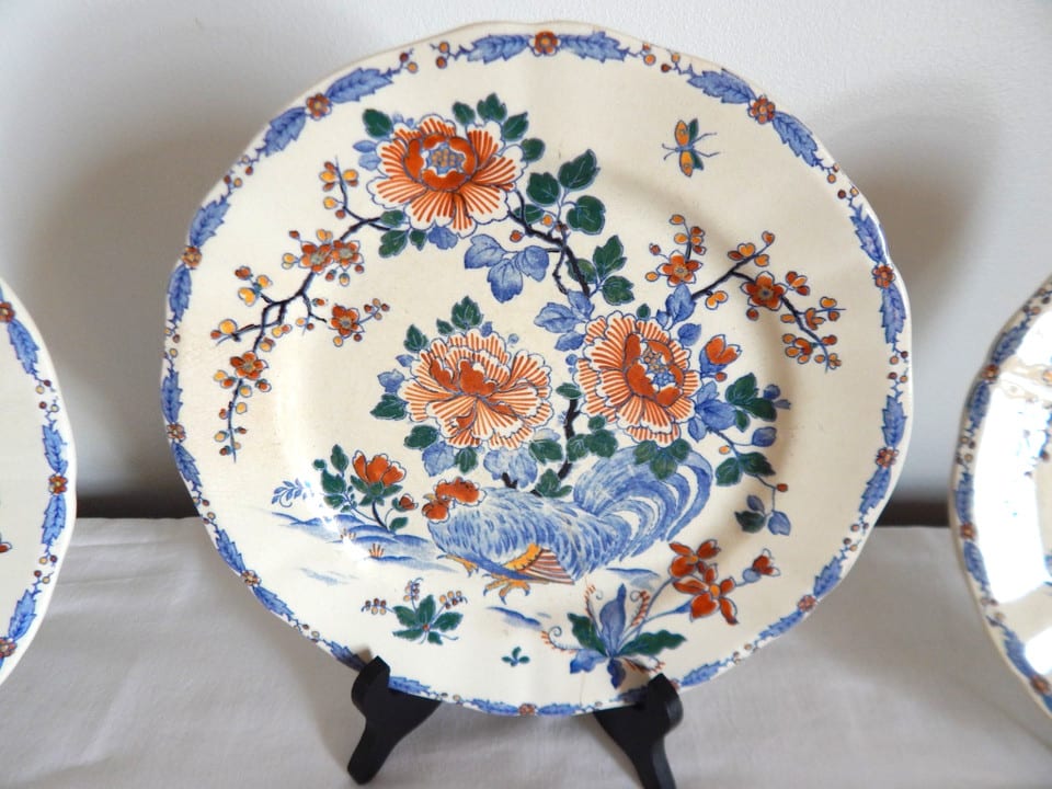 6 ANCIENNES ASSIETTES en Faïence de GIEN à Décor COQ et PIVOINE Signées — photo 3