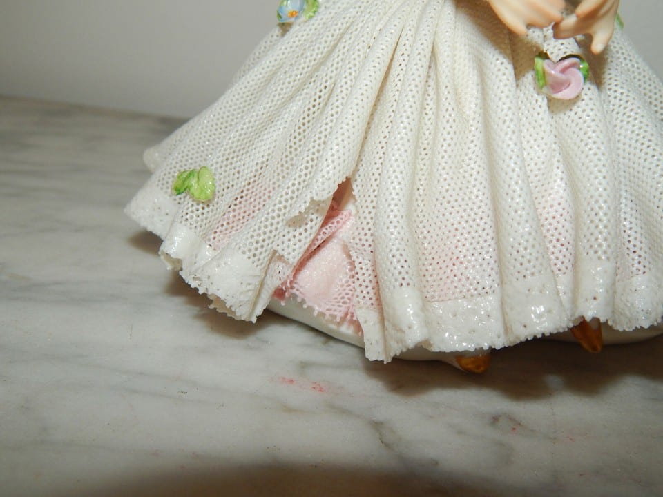 ANCIENNE SCULPTURE en PORCELAINE SAXE DRESDEN Personnage Signée E.Bohne Fils ? — photo 7
