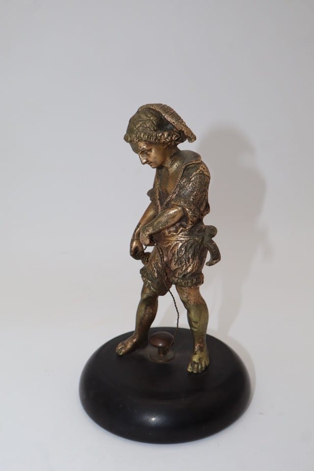 Statuette en bronze – Jeune garçon – XIXe