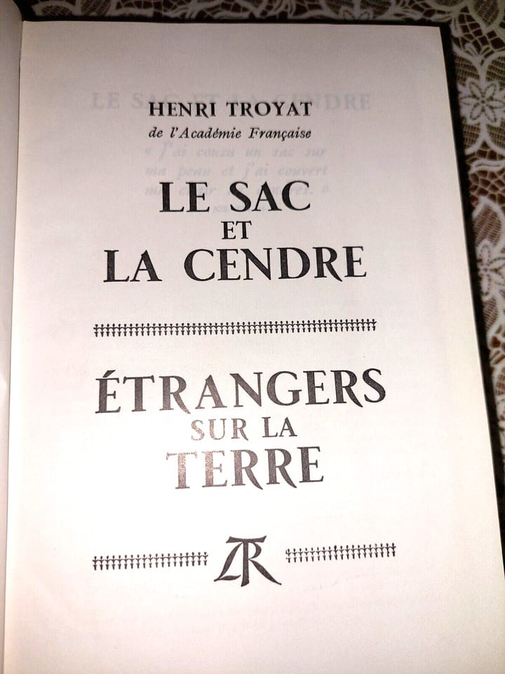 Livre  /LE SAC ET LA CENDRE & ETRANGERS SUR LA TERRE / 1950