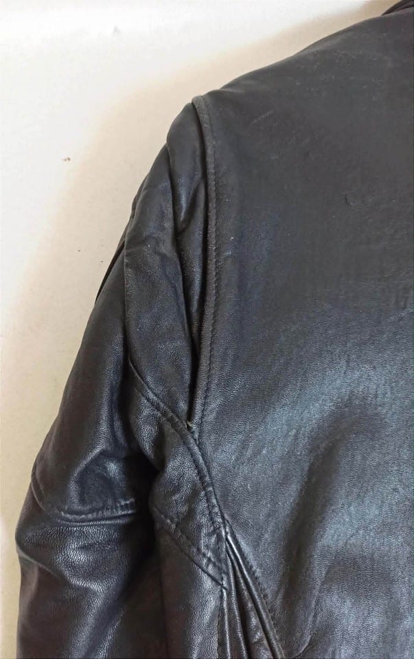 Perfecto cuir noir Années 70 Taille M — photo 7