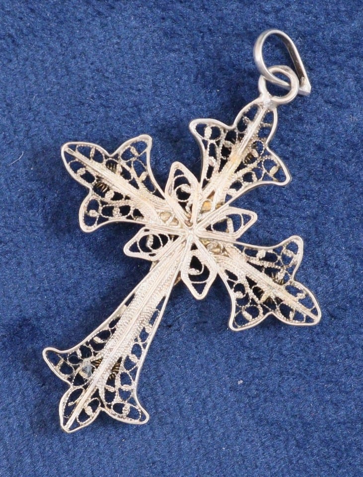 Pendentif ancien argent filigrane croix Saint-Jacques émaillée rouge Compostelle — Foto 3