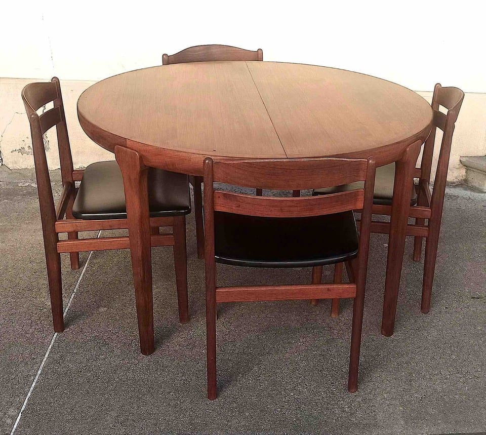 Table teck + 4 chaises de Niels Vodder Design scandinave Années 60 — photo 3