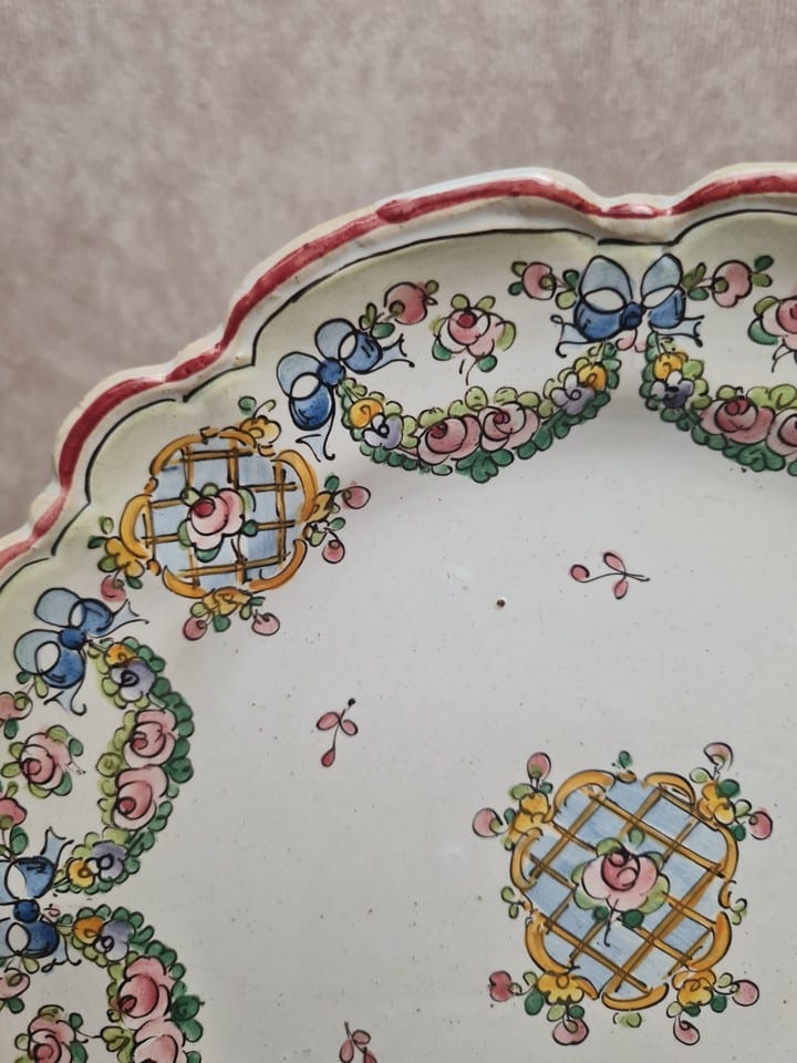 Paire d’assiettes anciennes Alfred Renoleau Angoulême signées, faïence, 21 cm — foto 4