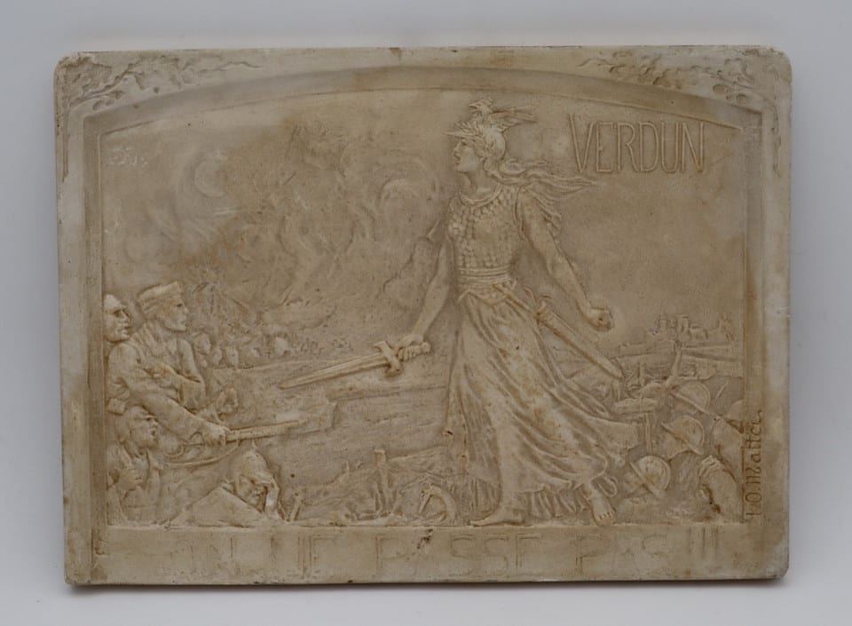 Plaque bas-relief Verdun 1916 – On ne passe pas –Poilu –Première Guerre mondiale
