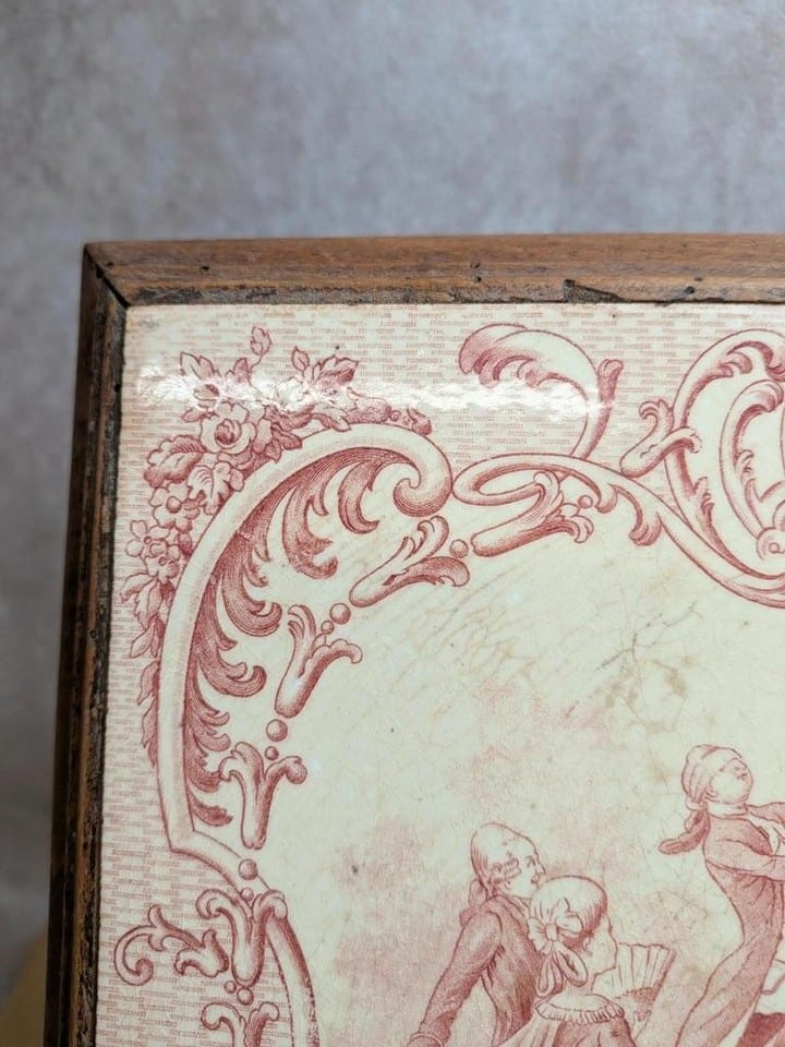 Ancien dessous de plat Gien en terre de fer – Colin-maillard — photo 2