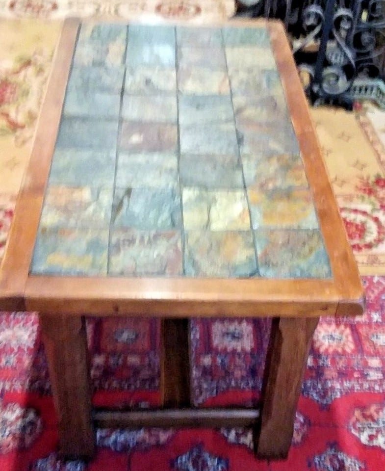 Table basse année 60 en hêtre et ardoise haut 45 larg 89 prof 49 cm — photo 3