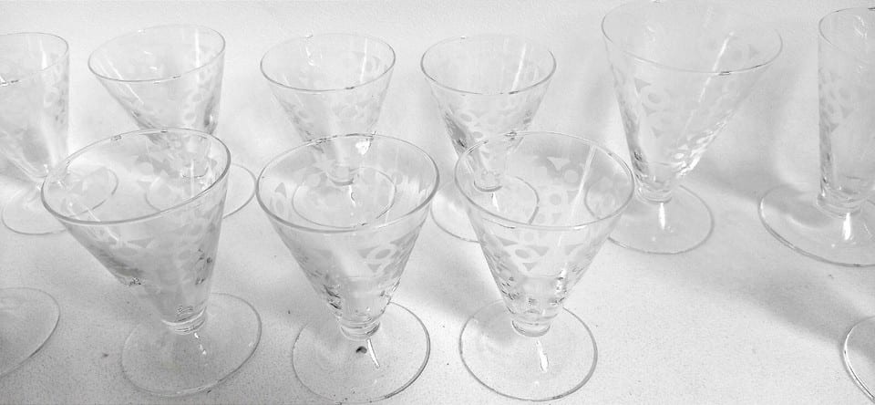 Service de 7 verres à eau + 8 verres à vin Années 50 — photo 8