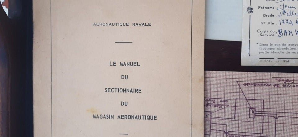 Documents Aéronavale Flottille 12 F Avion HELLCAT + Technique Entretien Marine — photo 3