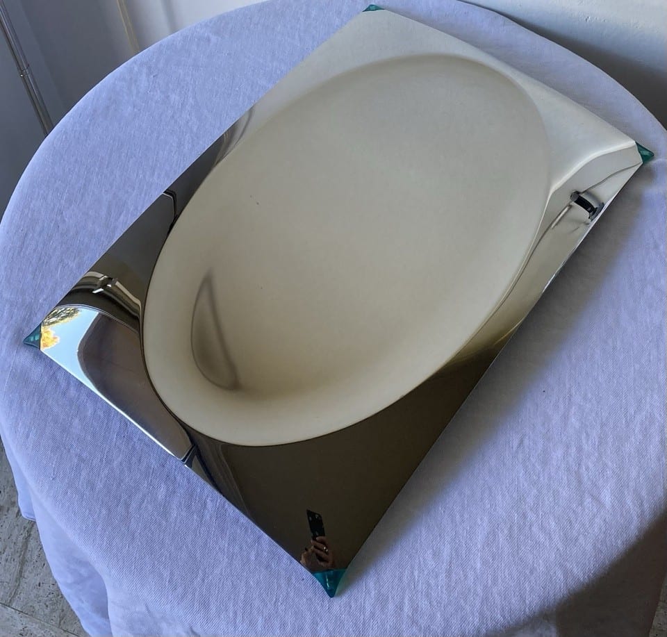 Plat de service, plateau en inox miroir Alessi, design Philippe Starck 1992