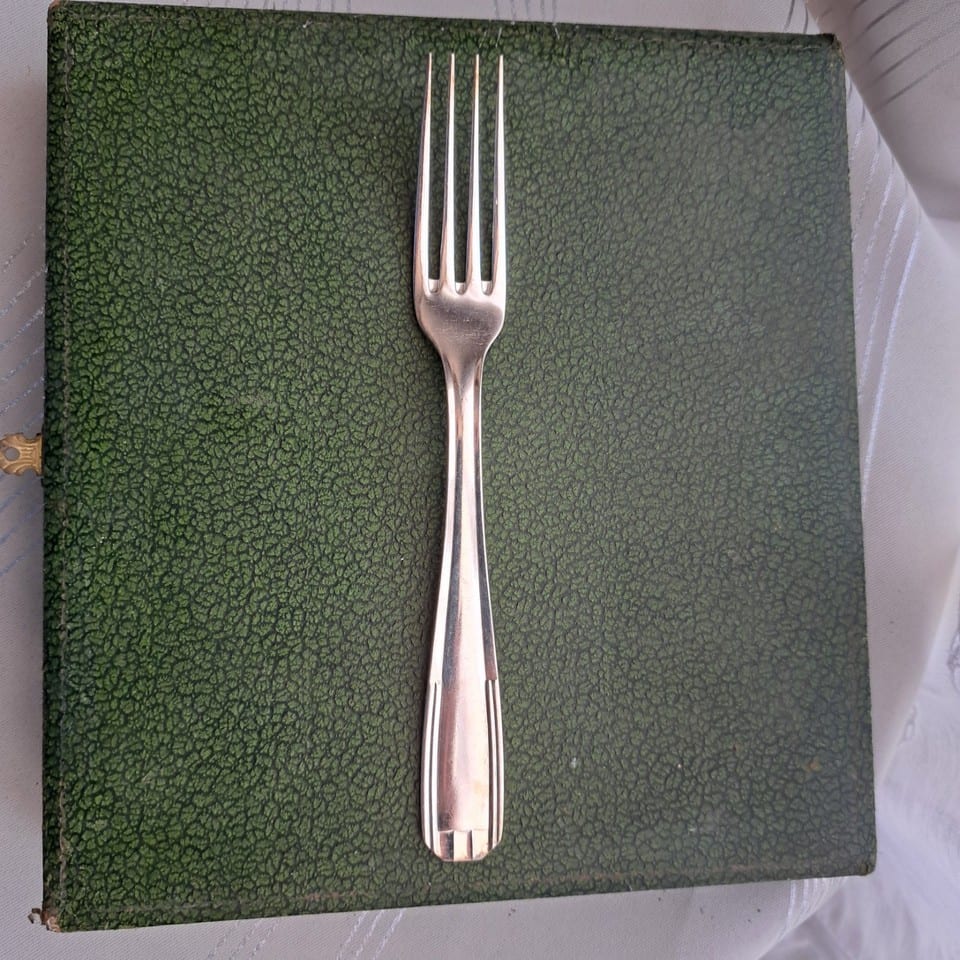 12 fouchettes à diner  Alfenide Christofle modèle Art Déco